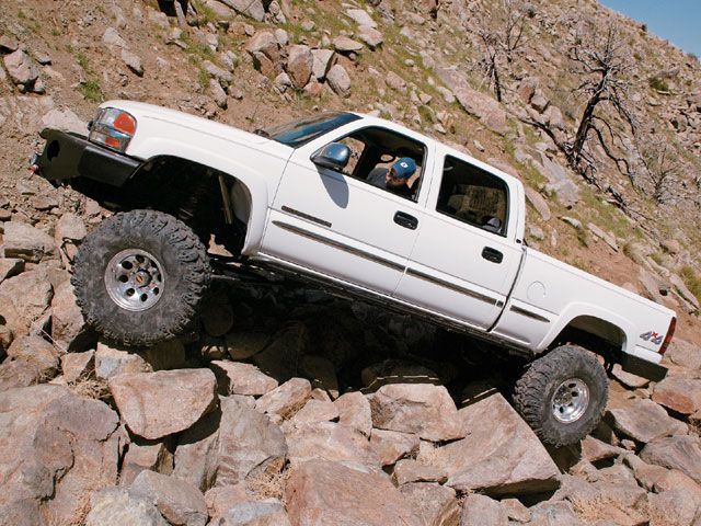 1024646925_0706or_01_z2002_gmc_sierra_2500hd_crew_cableft_side_view.jpg.40d29e61819dc27a201a7a9dd4218fc7.jpg