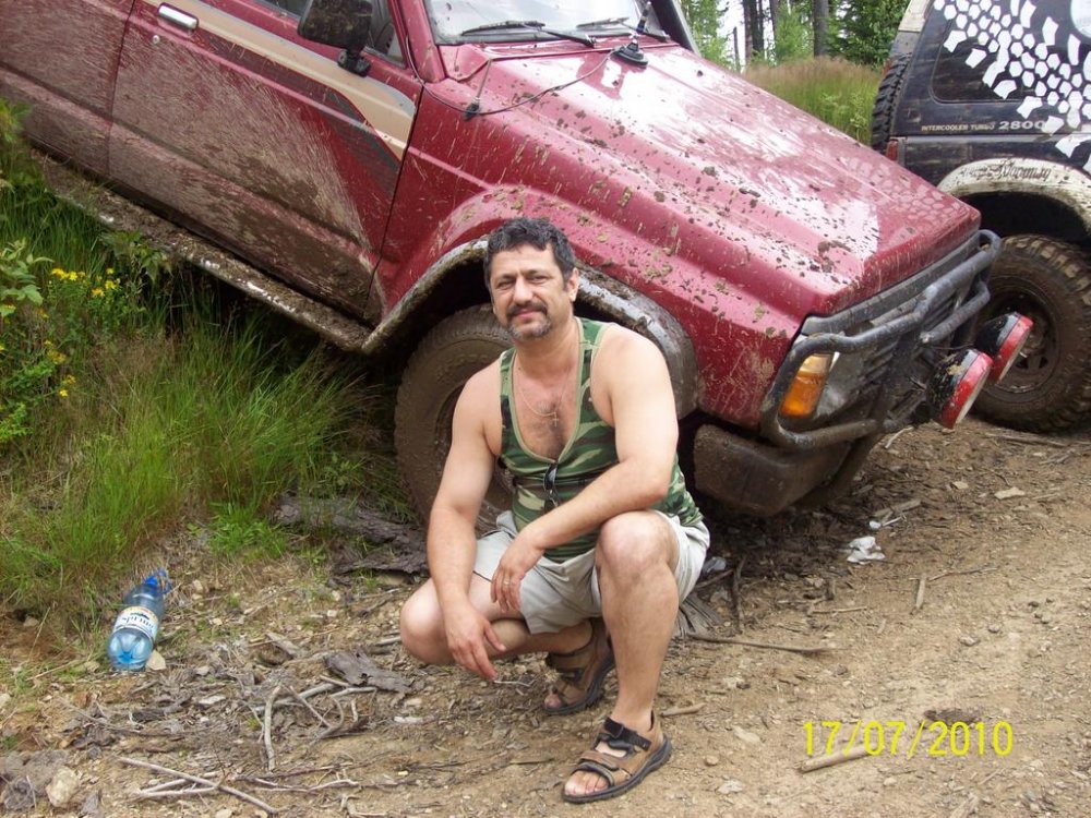 100_2939.thumb.jpg.09511d2a71a0edda55f73f37b8d0a999.jpg