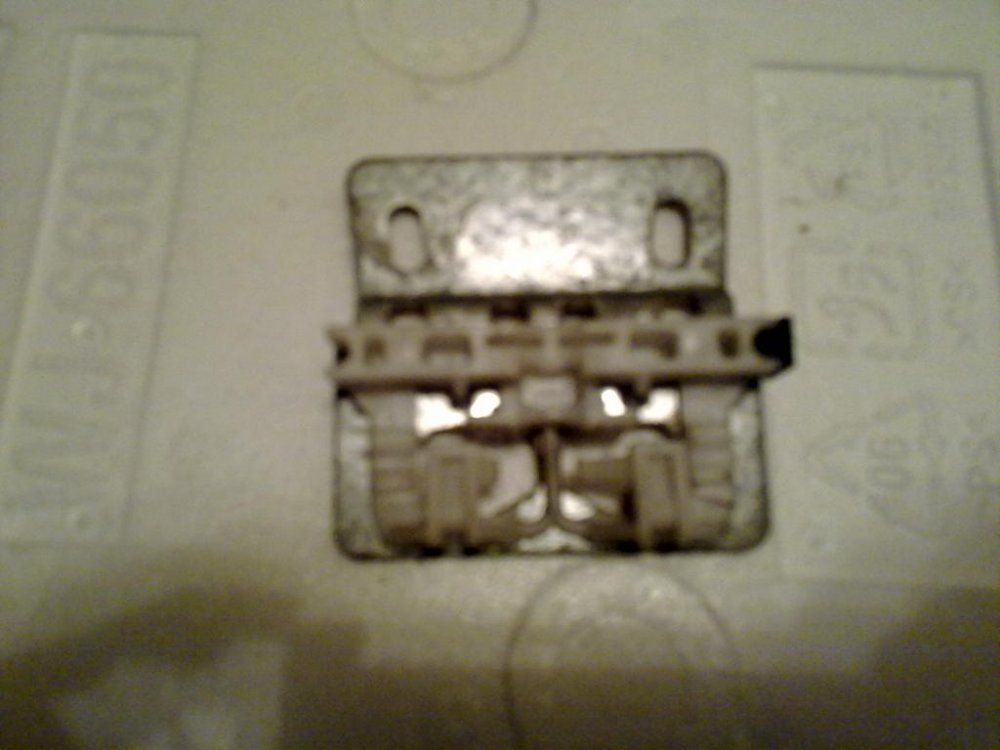 11082011038.thumb.jpg.02a8bc11aa9ced485b074b6b2992c5f0.jpg