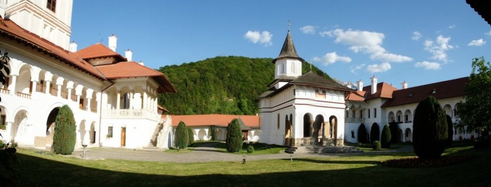 1159563386_Tabara_pano_00c_ManastireaBrancoveanu-SambatadeSus.thumb.jpg.f5e87565beb2d974a55d013b38196db0.jpg