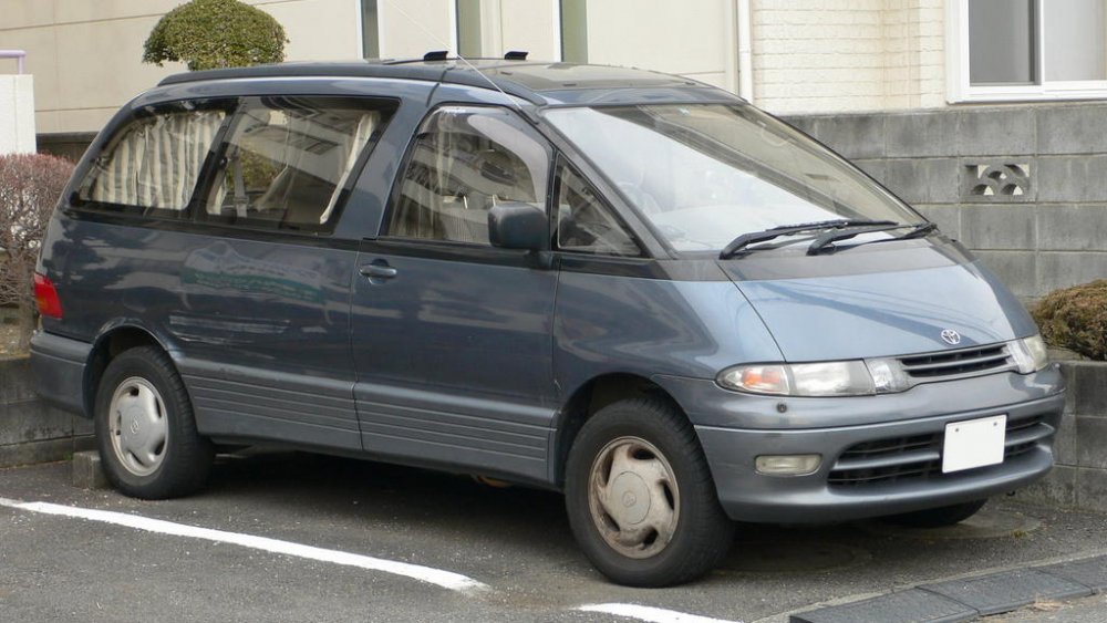 13030964_toyota-lucida2028329.thumb.jpg.689eb2d7aa03be872e5c39e8f9c41e40.jpg