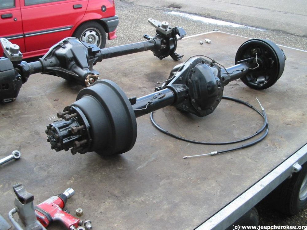 1557552531_Dana60siDana70.thumb.jpg.d095f9d691049ac33c293fb33706e2eb.jpg