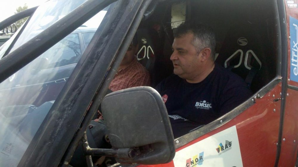 2012-05-04_10-07-44_244.thumb.jpg.ea8ca20bf1d65d3d5655a4c5410a92dd.jpg