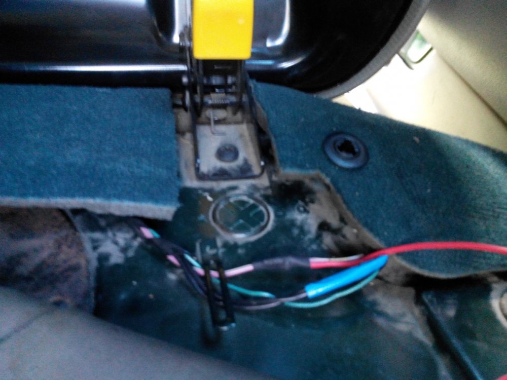 2108804415_Freelanderreardashcam3.thumb.jpg.7c26f7de635c15e298390547abe1c5a5.jpg