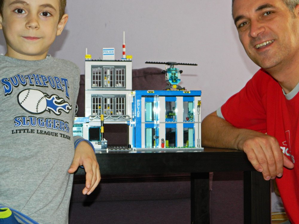 333384110_LEGOterminat.thumb.JPG.8f1bd42df6603046119537c1b7e4b50d.JPG