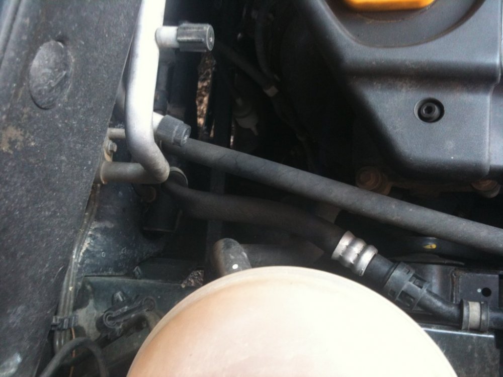 559790080_engine2.thumb.jpg.87224f4a3aa2793768a835e1864d2dc7.jpg