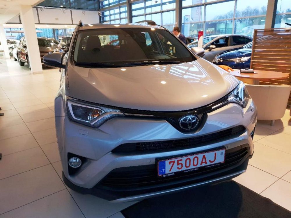 694273342_RAV4a.thumb.jpg.53138a2a1084cc25e77c19f361609363.jpg