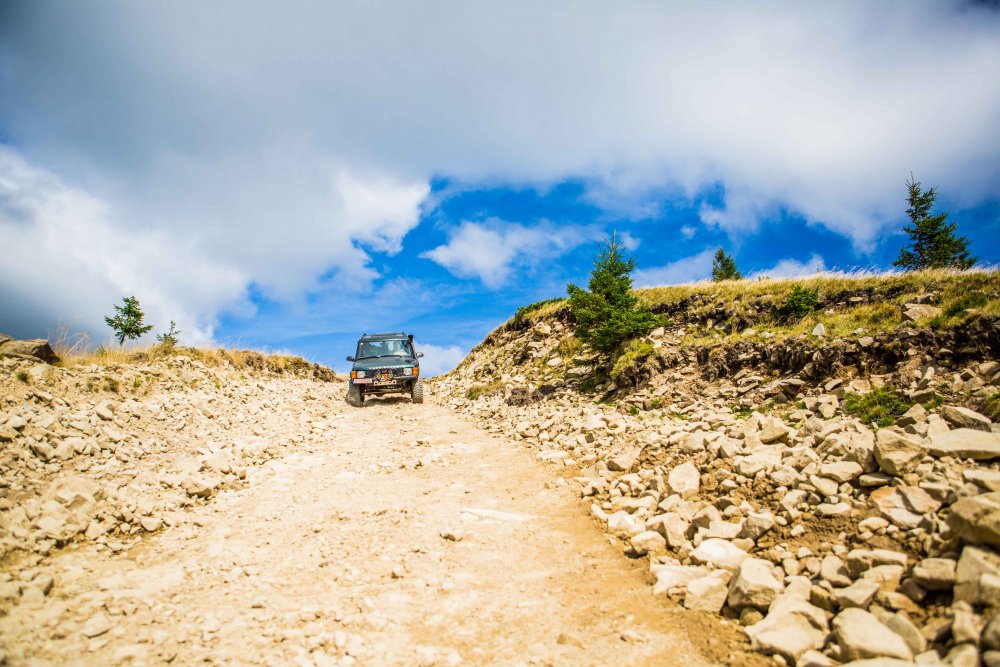 887775270_Discovery2offroad-11.thumb.jpg.69c4a782bd9b02cfa1282f322ca70d69.jpg