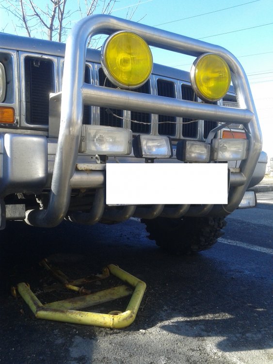 928030598_bullbar2.thumb.jpg.3fb637b1781c03768dafa6cdc4fdf5c7.jpg