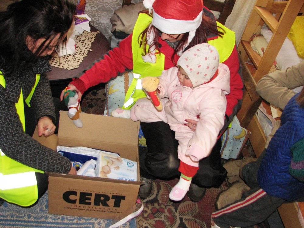 96259885_Craciun2010CERT104.thumb.jpg.21195303c6cd52c9e2800946d9e1d3dd.jpg