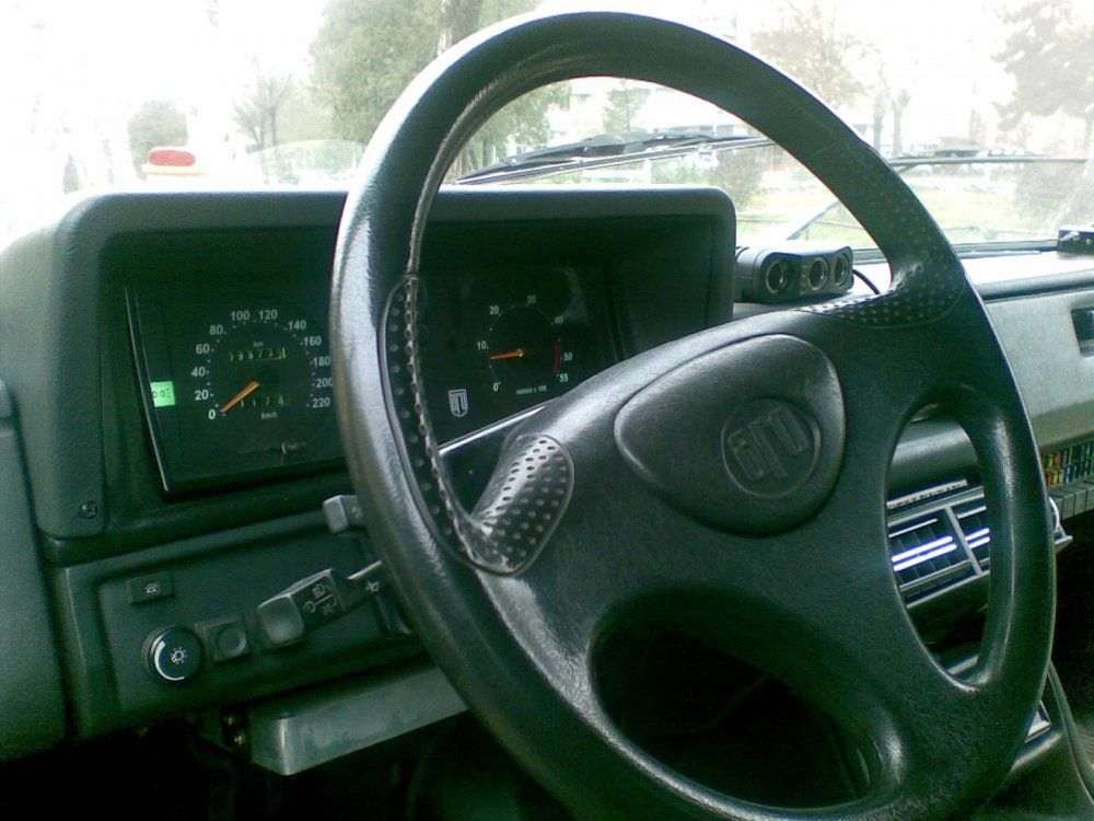 ARO2442LT_Bord2.thumb.jpg.b95a15844b04de44ccb0548c2bccd8a5.jpg
