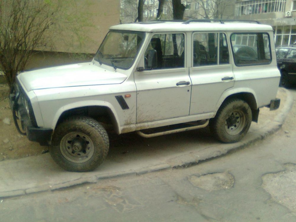 ARO244L25Alb_StgFata_29_03_11.thumb.jpg.ac5146c1551b7ceb68f446a327e56abd.jpg