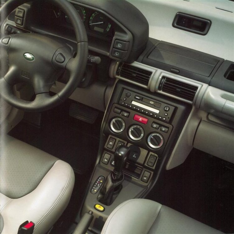 Freelander1cat2001-25.thumb.jpg.44c9824b12ad32248c6279558d96b8cc.jpg