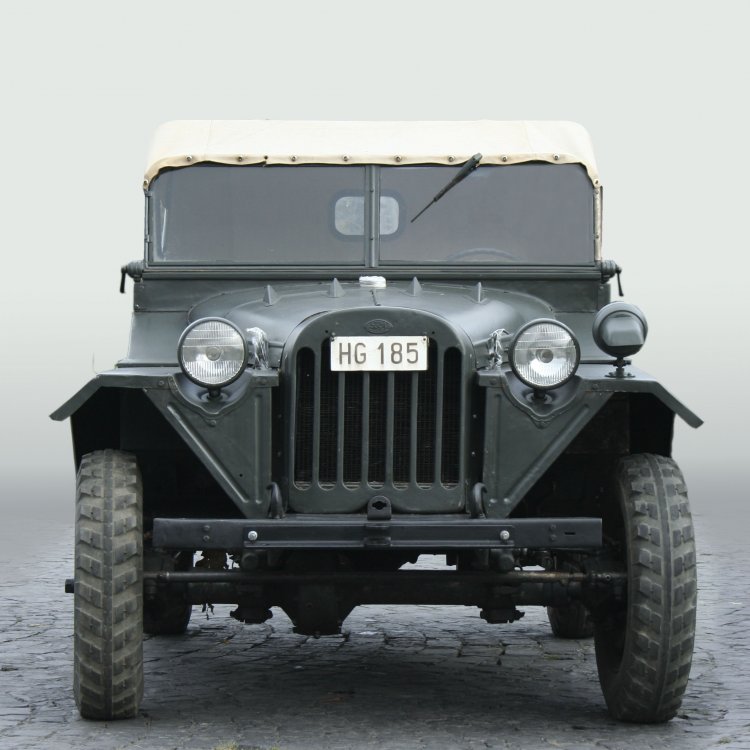 GAZ_67.thumb.jpg.c0a75e04c90ffc6468201b0c4bc211c2.jpg