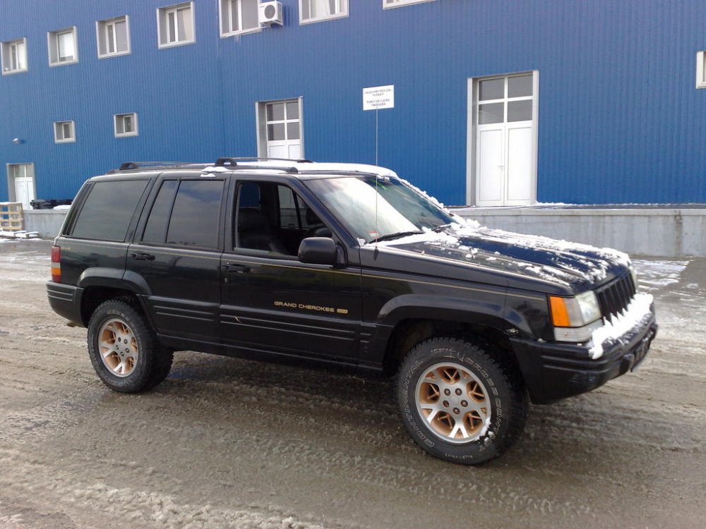 Jeep2.thumb.jpg.b8f45b39efc08839e937cc0c500dc1fa.jpg