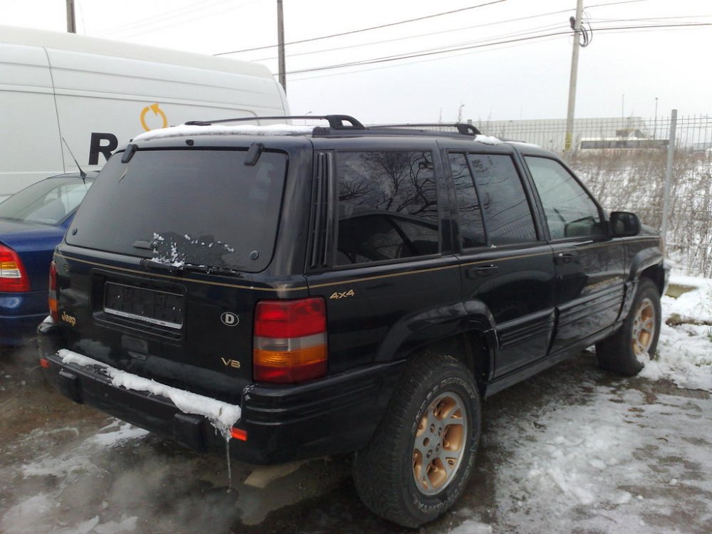 Jeep3.thumb.jpg.d169fe4f650f7f3d00c659dad054c499.jpg