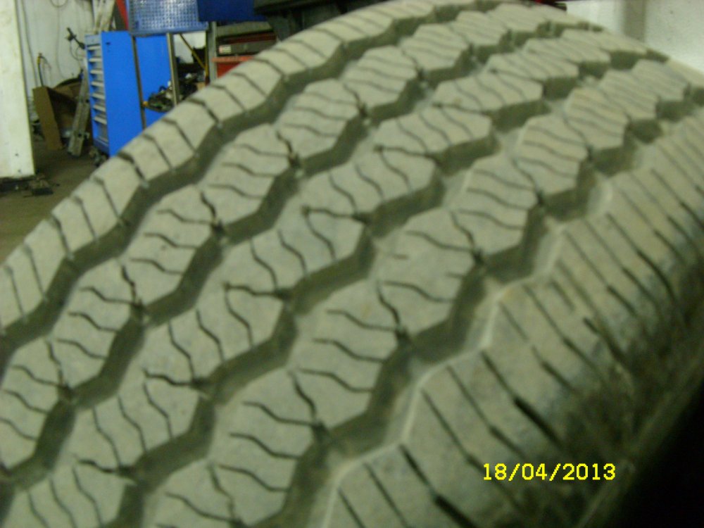SN851202.thumb.JPG.dd8ad14eba5b06cba19126c9ecd0376c.JPG