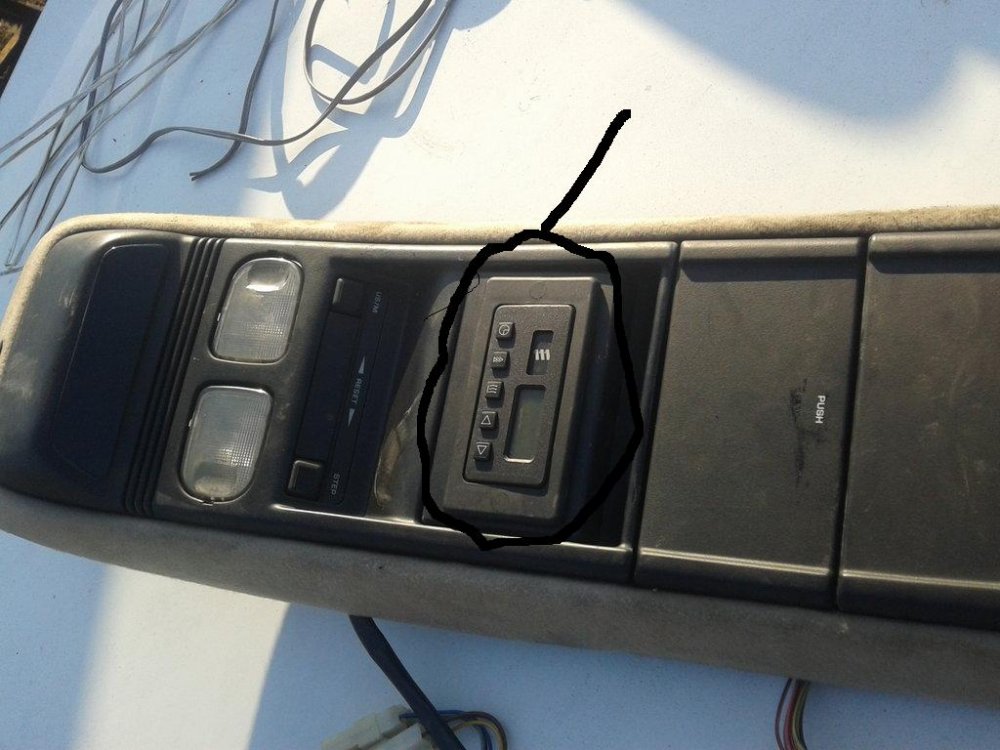 consola.thumb.jpg.fc5d0951c2f83da0d47642db33ce4328.jpg