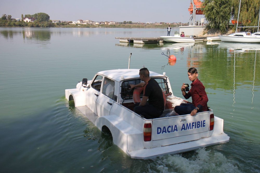 dacia.thumb.jpg.f5d15ffcc4a11082b7ab2e6c092168c6.jpg