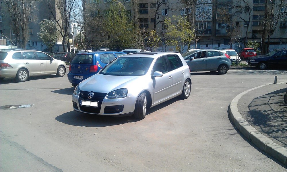 golf1.thumb.jpg.ca4409d78eeac6b22f4d7e673027a37d.jpg