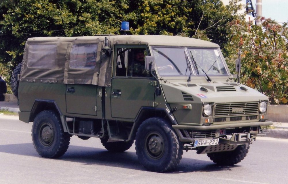 iveco-vm90t-torpedo-4x4-truck-gva-222malta.thumb.jpg.c49ba76c094ac653e8433c4f581e822a.jpg