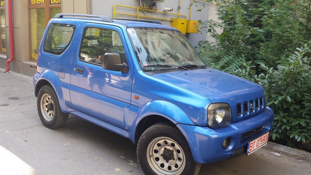 jimny(1).thumb.jpg.a9d732349bf20020264a3466e217a46f.jpg