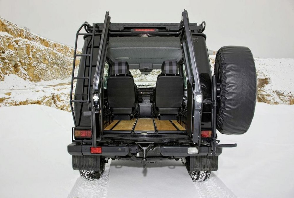 mercedes-benz-g-class-edition30_4.thumb.jpg.bf970bd87b09c7a6b59efe31b57af2b9.jpg