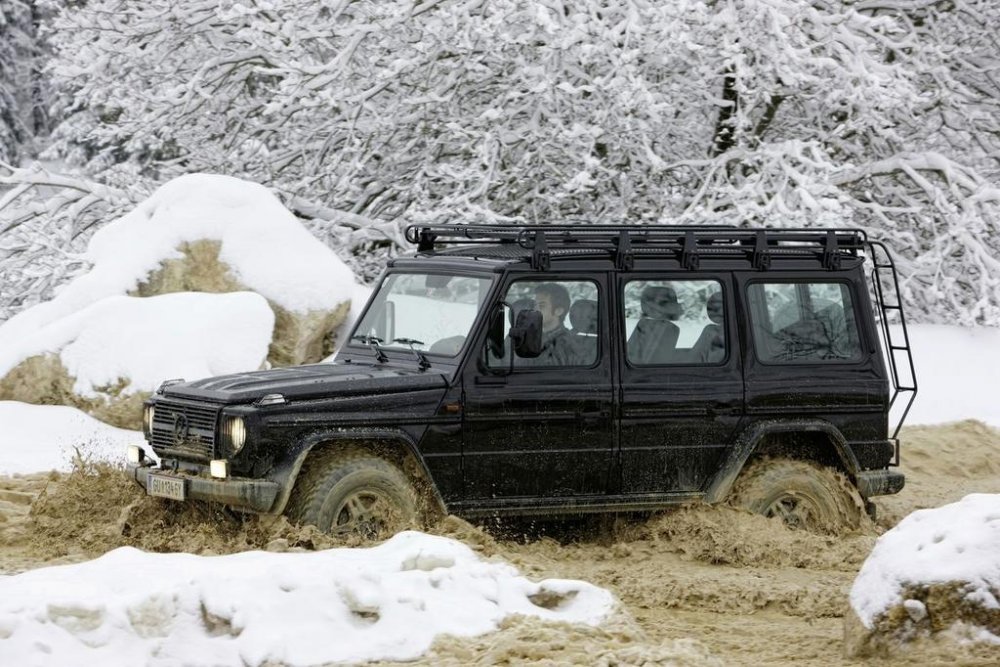 mercedes-benz-g-class-edition30_5.thumb.jpg.b9122b6a4ef0e25a736f850f3d264b36.jpg