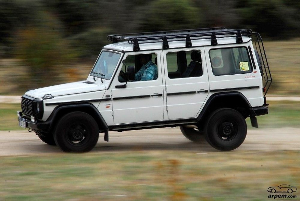 mercedes-clase-g-28d-edition-pur-movimiento-3.thumb.jpg.31af2da4ced760bbc7c5e716842c48c9.jpg