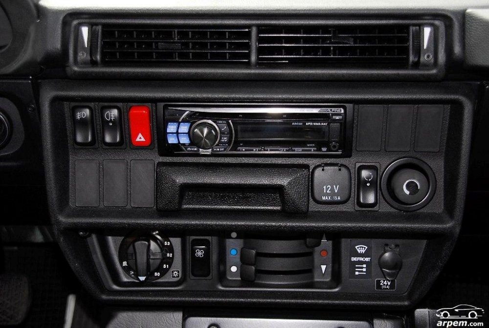 mercedes-clase-g-28d-edition-pur-radio.thumb.jpg.d6e6b7bc9ca433a84628aaf01a160a8b.jpg