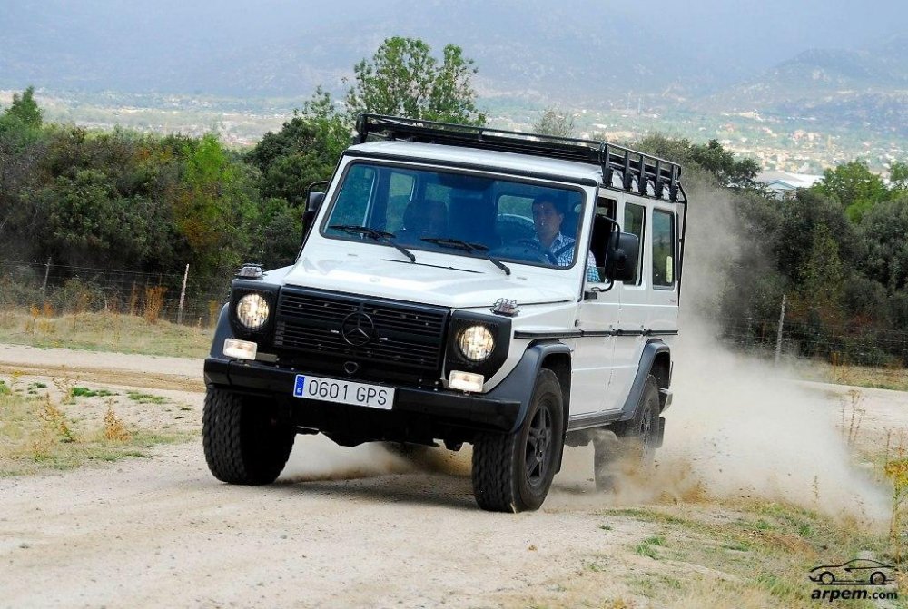 mercedes-clase-g-28d-edition-pur-rodando.thumb.jpg.37268c8442eb5593ba5ea1b015047389.jpg
