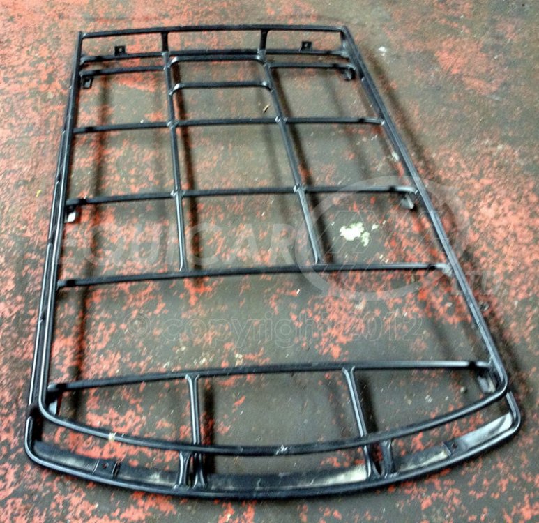roofrack1.thumb.jpg.27220996e8616efb92e3b77c14232b39.jpg