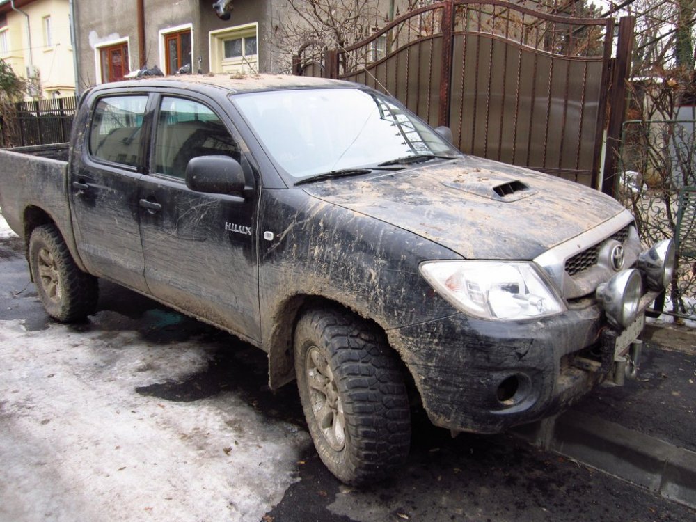 toyota.thumb.jpg.6ab1b1a28db1cba4789f5cce996d7df0.jpg