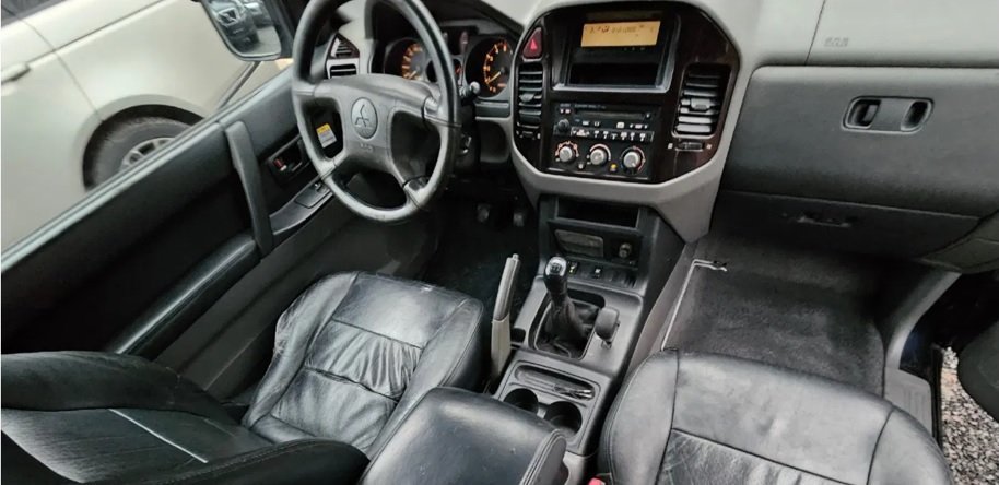 interior.jpg.7fb1057499ceb9ef78ca018fe51fd7d7.jpg